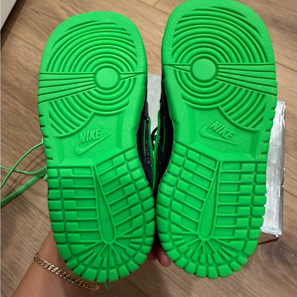 Nike Rubber Dunk Sneakers- “Green Strike” color. - Picture 3 of 4